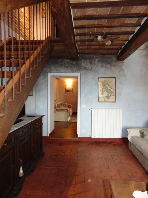 Apartamento Domus Ghibellinae- Fonte Di San Benedetto Cortona Habitación foto