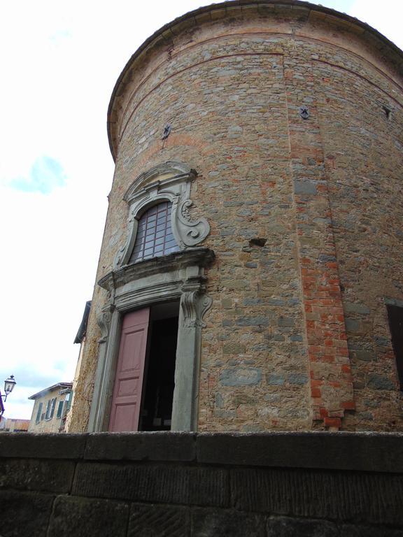 Apartamento Domus Ghibellinae- Fonte Di San Benedetto Cortona Habitación foto